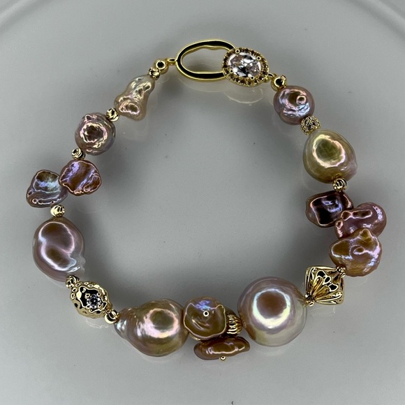 Jewelry - SOLD❌ Handmade High Quality Metallic Freshwater Edison Pearl Bracelet